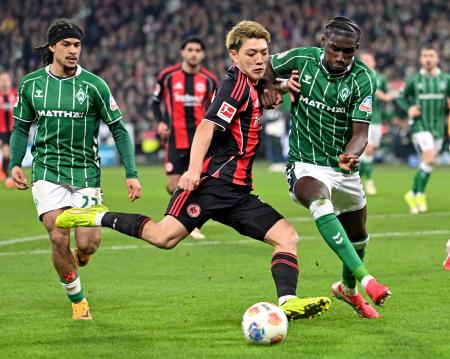 ブレーメンの菅原がアシスト　サッカーのドイツ１部