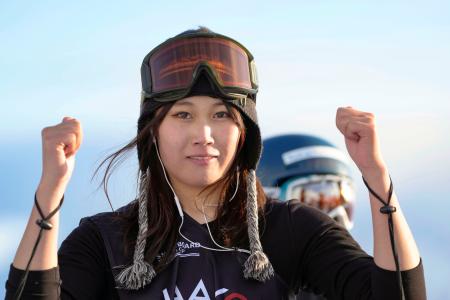 村瀬心が今季初優勝、木村悠２位　スノボＷ杯スロープ