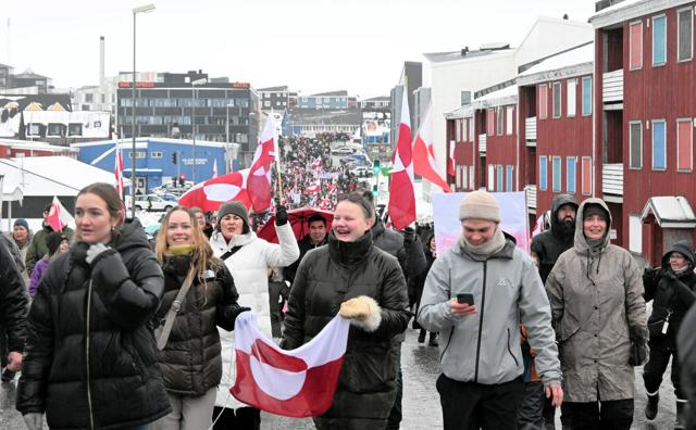 グリーンランドで抗議デモ　「島は私たちのもの」　トランプ氏に訴え