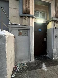 独立系紙記者殺害の碑破壊　モスクワの射殺現場