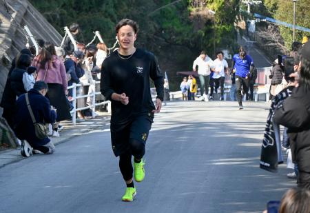阪神・大竹「１５は勝ちたい」　走り込み増で過去最高狙う