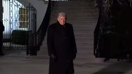 「ダボス会議」出席のためスイスに向かったトランプ大統領、「エアフォース・ワン」の電気系統トラブルで出発が2時間以上遅れる