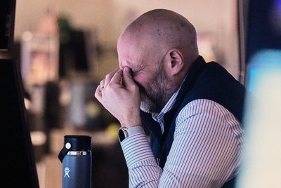 NY市場、米国売り「トリプル安」　米欧対立と日本の金利上昇が影響