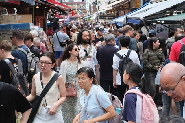 昨年の訪日外国人数は過去最高　「日本で地震」デマの香港だけ減少