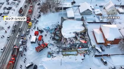 極寒の地ロシア・シベリアのショッピングセンターで崩落事故&hellip;大量の雪を必死に下ろす救助隊　当局は所有者を拘束