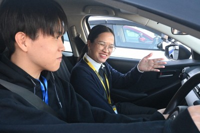 「ほめて伸ばす」三重の教習所　独自アプリで外国人ドライバーを育成