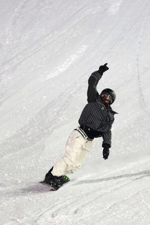 村瀬心椛Ｖ、荻原大翔２連覇　冬季Ｘゲーム、超大技成功