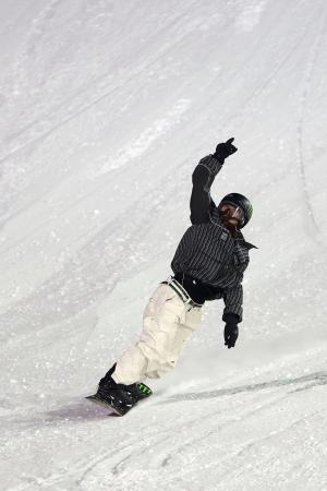 村瀬心椛Ｖ、荻原大翔２連覇　冬季Ｘゲーム、超大技成功