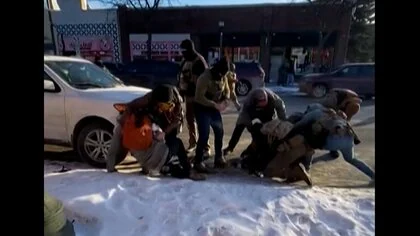 連邦職員に銃撃され37歳男性死亡　不法移民への捜査中にもみ合いに&hellip;職員は正当防衛と説明　アメリカ・ミネソタ州