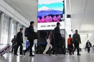 中国、春節の訪日自粛を勧告　航空便キャンセル無料延長