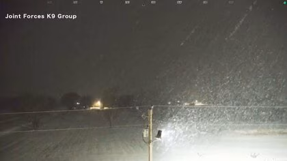 アメリカ　歴史的寒波で12州に緊急事態宣言　寒波で1万便超が欠航　16万戸超停電