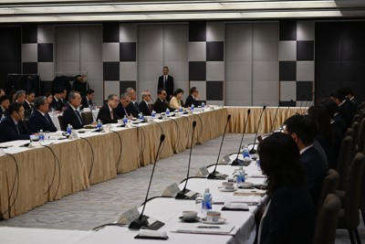 「5％以上の賃上げ継続を」労使会談で連合会長、26年春闘スタート