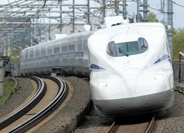 JR東海の最大労組、今春闘でベア1万3千円要求へ　｢波及を意識」