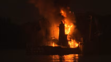 2年前の沖縄近海の作業船火災　フランス陸軍士官候補生4人が関与か　当局が捜査着手