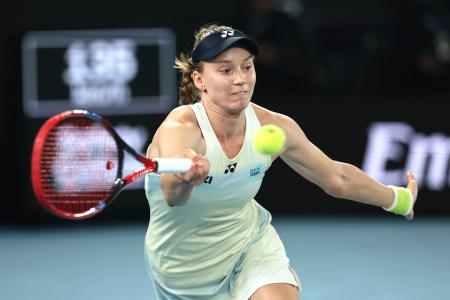 ルバキナが全豪テニス初優勝　サバレンカに競り勝ち、第１４日