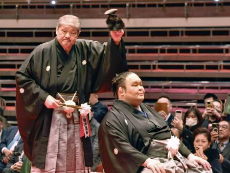 元幕内の水戸龍が断髪式　「第二の人生も踏ん張る」