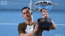 車いすテニス・小田凱人　2年ぶり2度目の全豪オープン優勝　雨で中断&hellip;会場移動も