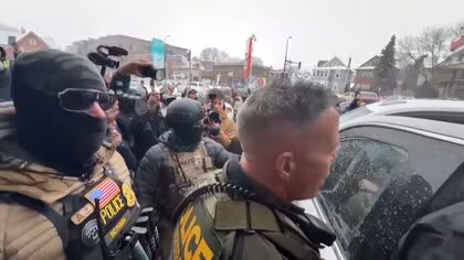 アメリカ移民当局の捜査官にボディカメラの配備を開始　トランプ大統領「法執行機関に有益」　ミネアポリスでの市民2人死亡に批判高まる中