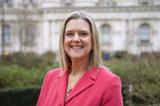 駐日英大使にロバートソン氏　８月就任、経済関係促進へ