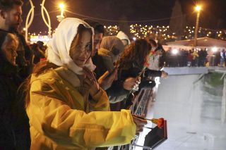 大地震３年、トルコで追悼　仮設住宅に３６万人、遠い復興