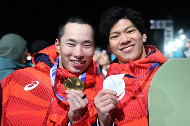 スノボ木俣椋真、充実の銀　木村の金メダルには「ちょっと触らせて」