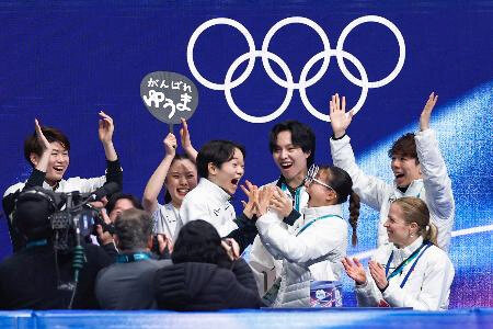 日本２位でフリー進出　フィギュア団体・７日