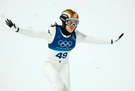 丸山希が銅メダル　ジャンプ女子・７日