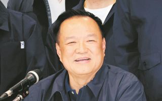 タイ・アヌティン首相「与党の勝利は国民の勝利」　総選挙で大勝、カンボジア紛争での「愛国心」が追い風に