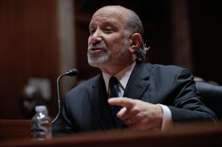 米議会で商務長官に辞任圧力　富豪交遊説明に偽り？政権は擁護