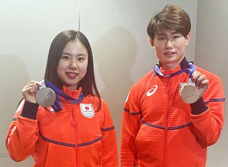 「４年後は金メダルを」　フィギュアうたまさ帰国