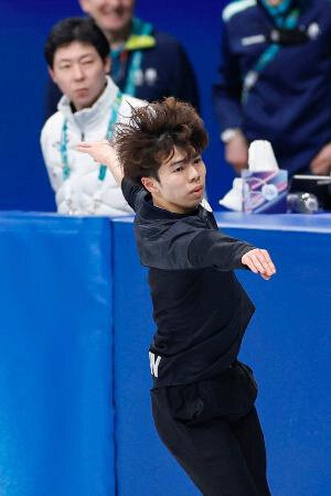 ＳＰ２位の鍵山、フリーへ順調　９位の佐藤は４回転フリップ示唆