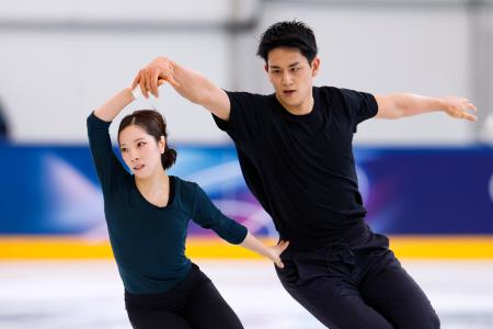三浦、木原組は１８番滑走　フィギュアペアＳＰ、長岡組７番