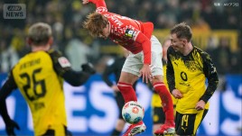 「どんだけ止めるん？」佐野海舟のタックルで&ldquo;異変&rdquo;「強いな」「ドン引きやん」&ldquo;ブンデスの怪物&rdquo;を封殺&hellip;衝撃の加速力でカウンター阻止