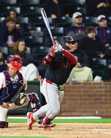 佐々木麟太郎、開幕戦で本塁打　米大学野球２年目を好発進