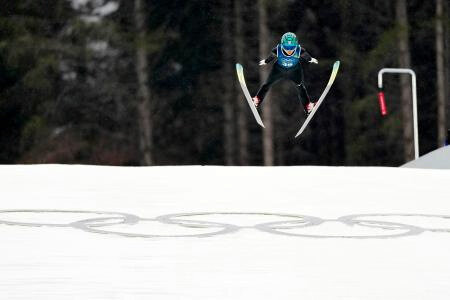 丸山、ＬＨへ「いろいろ試せた」　公式練習、伊藤１３０ｍ越え連発