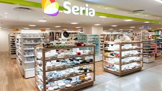 ついつい寄っちゃう100円ショップ―6割が月1回以上利用 : 人気はッチン用品と文具