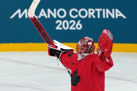 カナダ、スイスが女子４強　アイスホッケー・１４日