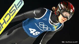 二階堂蓮、1回目に140mのビッグジャンプ見せトップで2回目へ！小林陵侑12位、中村直幹は22位【ミラノ五輪】
