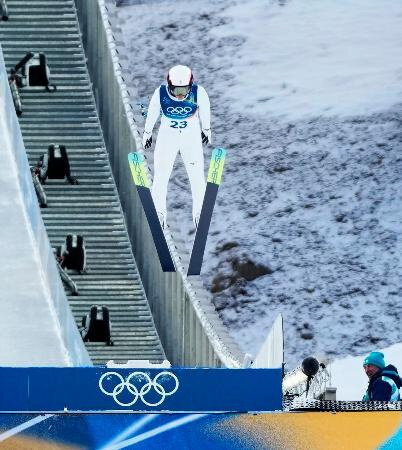 複合ＬＨ山本、前半飛躍に収穫　トップで折り返し「良かった」