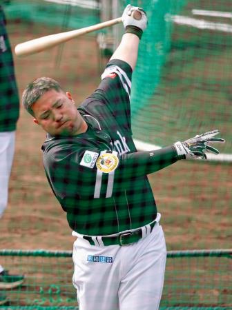 ソフトバンク山川、４番の覚悟　柵越え量産「とにかく振る」