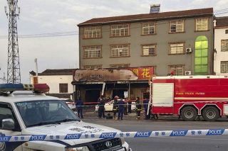 中国花火店で爆発１２人死亡　春節の連休中、事故相次ぐ