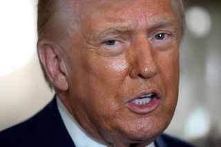 イラン核協議、１５日あれば十分　トランプ氏、大規模戦力も展開