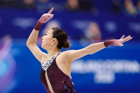 坂本花織「銀」、中井亜美「銅」　フィギュアスケート・１９日