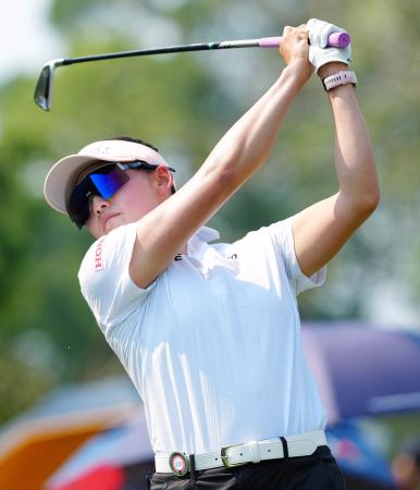 米ゴルフ、岩井千怜が３位キープ　ホンダＬＰＧＡ第３Ｒ