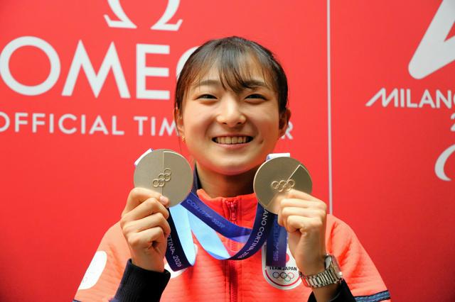 「カオちゃん立派やったよお」　坂本花織、兵庫の祖母に届けるメダル
