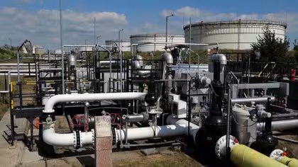 スロバキアとハンガリーがウクライナへの電力供給停止を警告　ウクライナ経由のパイプラインが攻撃で損壊　ロシア産原油輸送再開できず