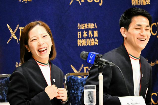 五輪金「りくりゅう」会見で笑いの渦　「ペアに興味持ったら電話を」
