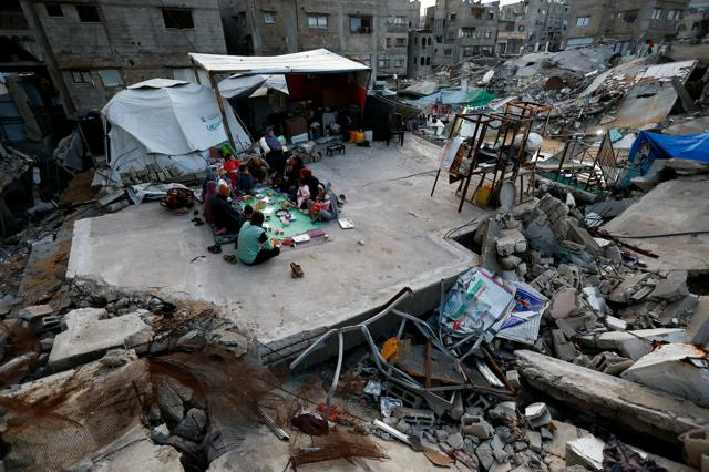 報道関係者の殺害、昨年129人で最多　3分の2にイスラエル関与