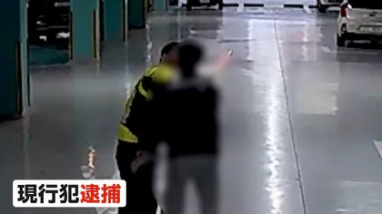 警察の検問に怪しい動きのバイク　走って逃げる男を追う警察　地下駐車場で逮捕　アルコールチェックで罰金刑　韓国