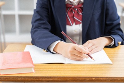 日比谷高校、入試の数学で出題ミス　24人追加合格　異例の規模